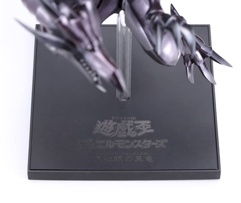 RED-EYES BLACK DRAGON OSHI WORKS
