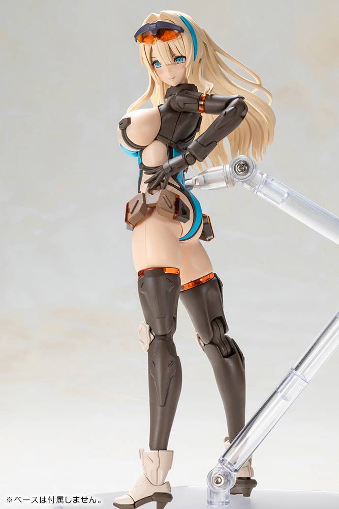 ZENITH GIRL - Front Mission Plastic Model