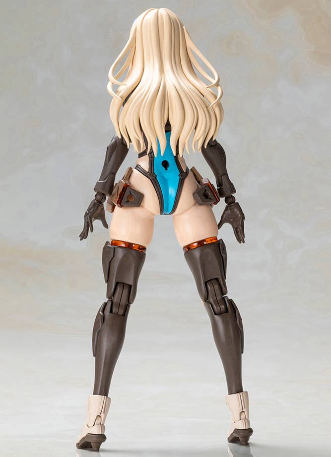 ZENITH GIRL - Front Mission Plastic Model