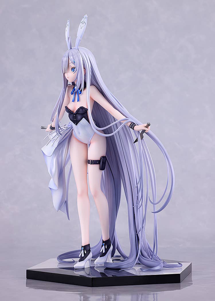 Playing Death Games to Put Food on the Table Light Novel: Yuki Bunny Dress ver.