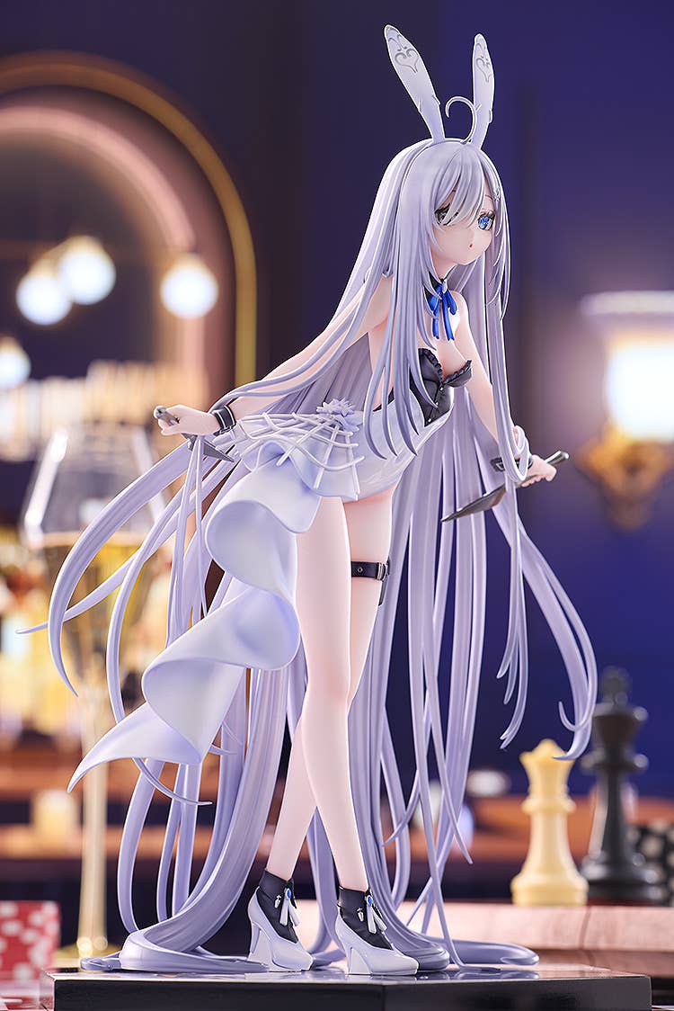 Playing Death Games to Put Food on the Table Light Novel: Yuki Bunny Dress ver.