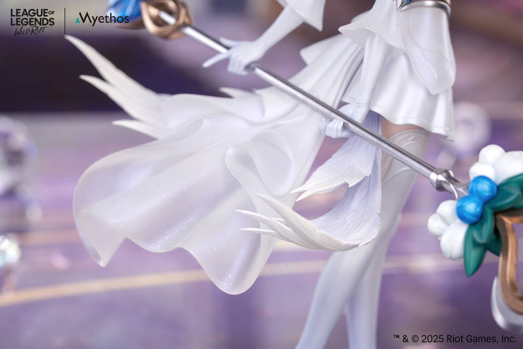 Gift+ 1/8 Crystal Rose Lux