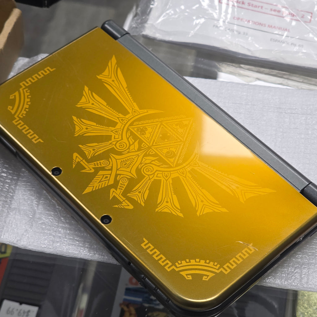 CIB  "New" Nintendo 3DS XL Hyrule Edition