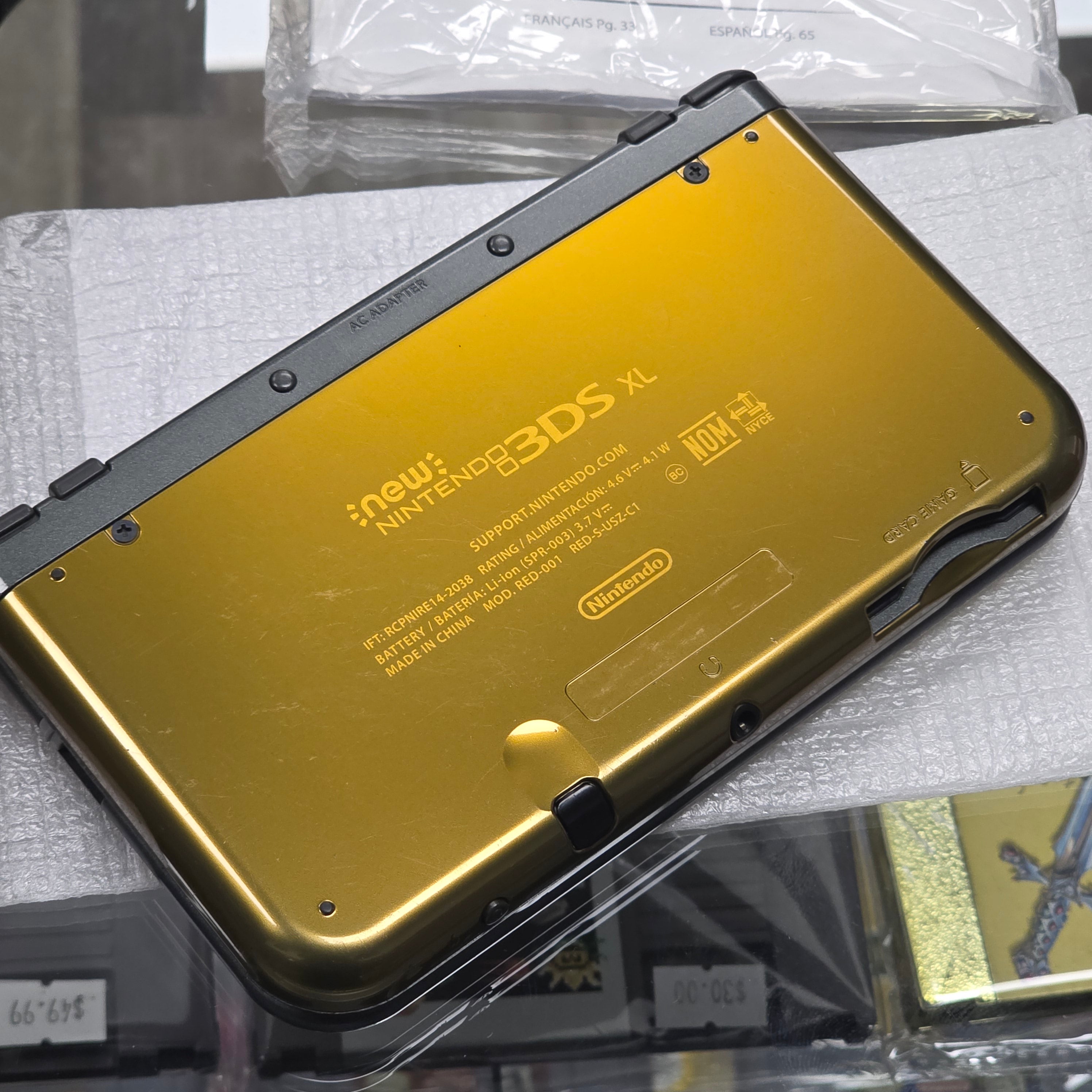 CIB  "New" Nintendo 3DS XL Hyrule Edition
