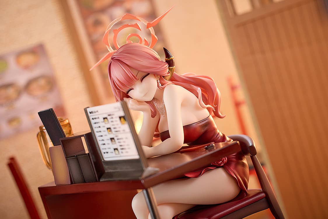 Aru (Dress): Memorial Lobby Ver.