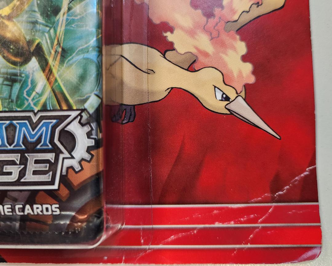 Pokemon - Legendary Birds - 3-Pack Blister with Pin - Moltres